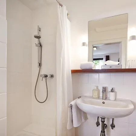 Haus Rooad Weeter ゲストハウス ヘルゴラント