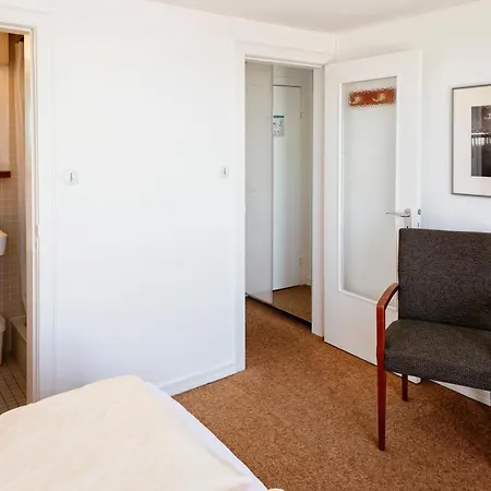 Haus Rooad Weeter ゲストハウス ヘルゴラント